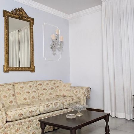 Sistershouse Appartement Casal Palocco Buitenkant foto
