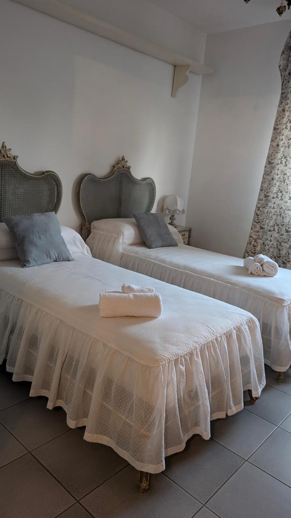 Sistershouse Appartement Casal Palocco Buitenkant foto